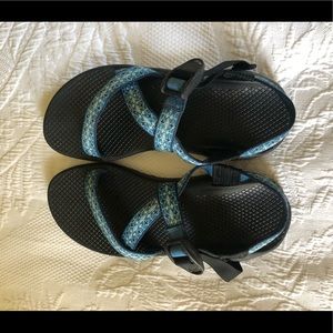 Chacos - blue pattern